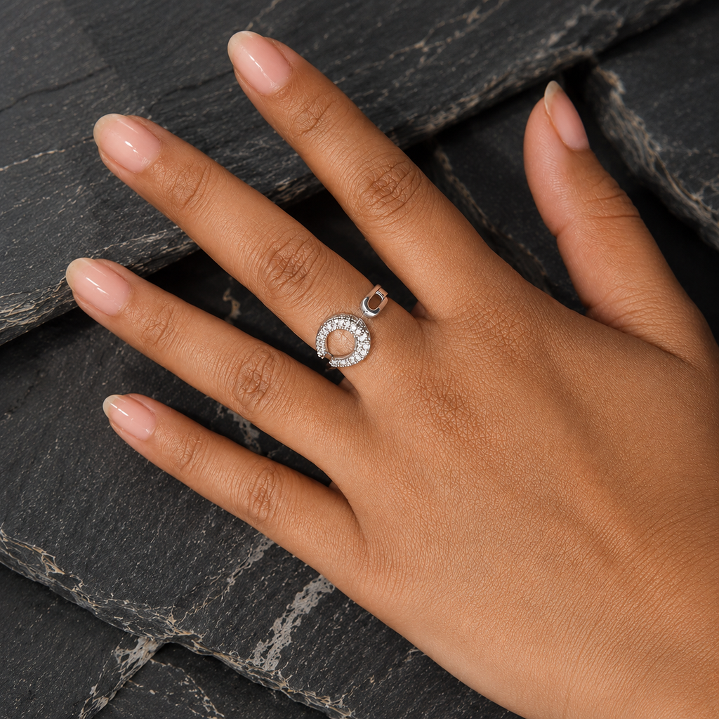 Arcé Crystal Ring