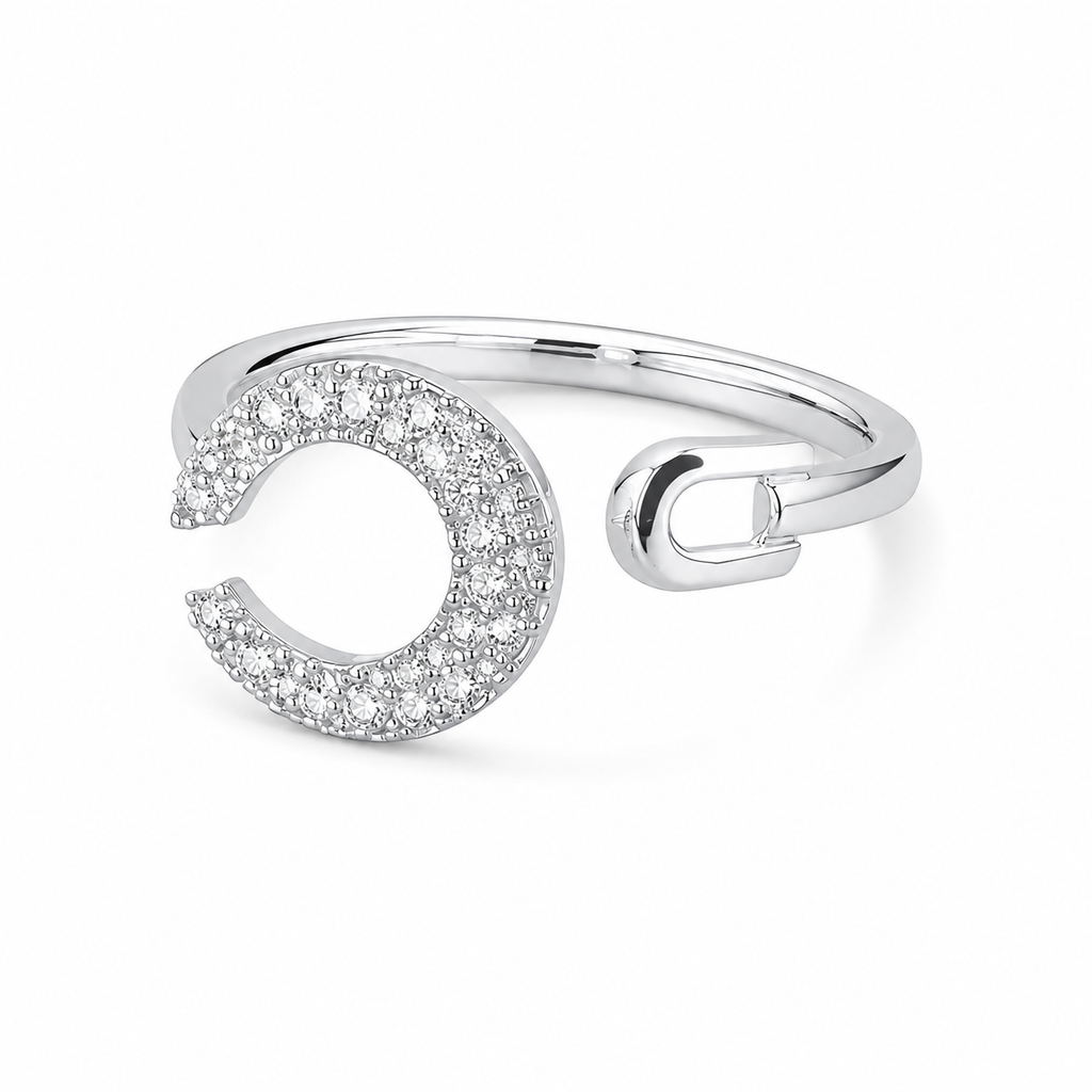 Arcé Crystal Ring