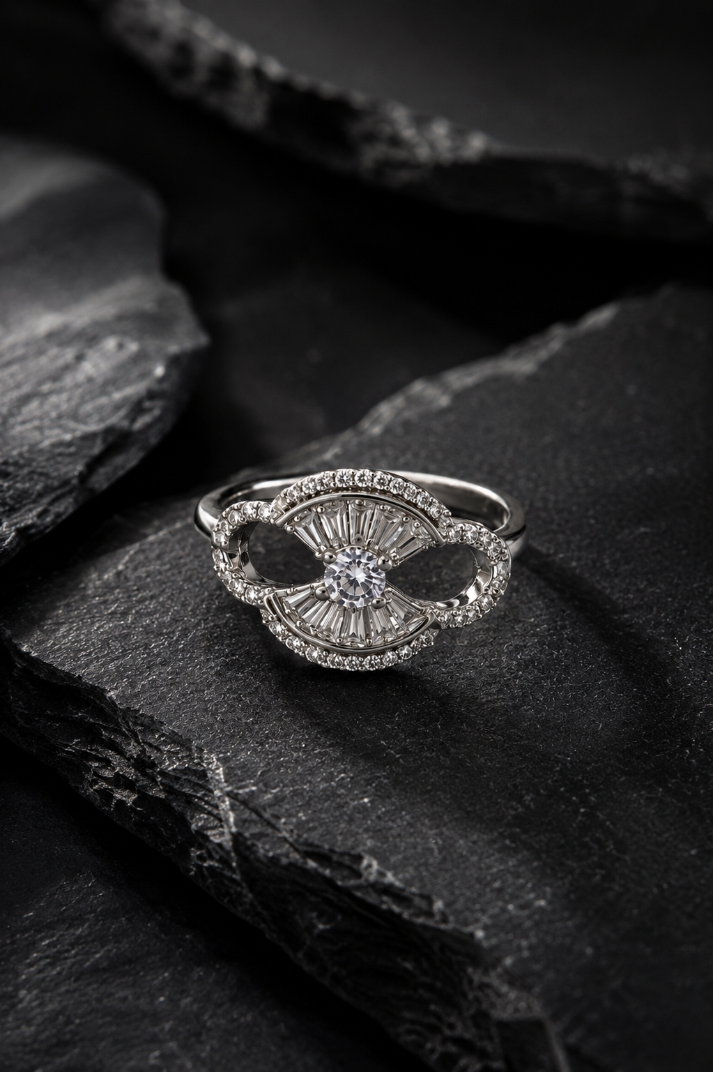 Lumina Loop Ring