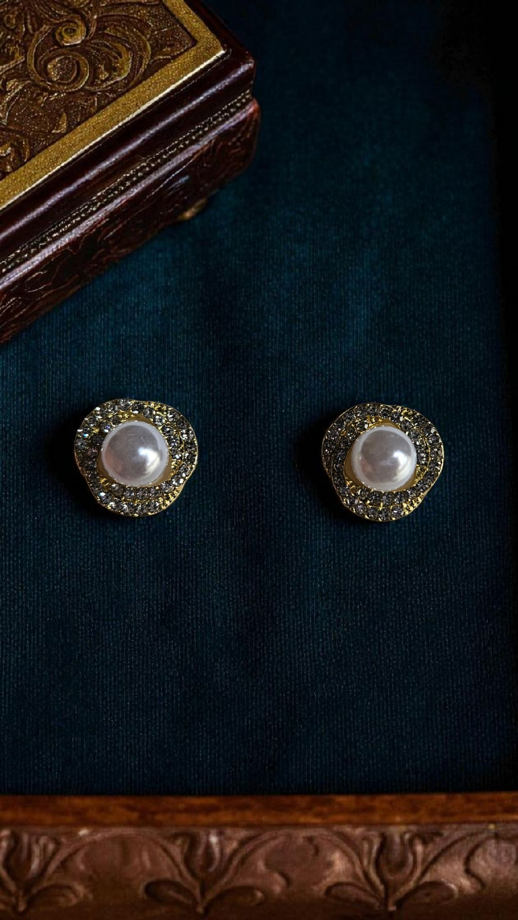 Pearl Whisper Studs