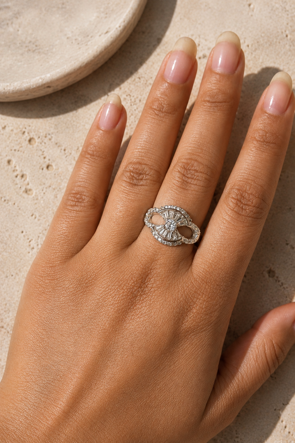 Lumina Loop Ring